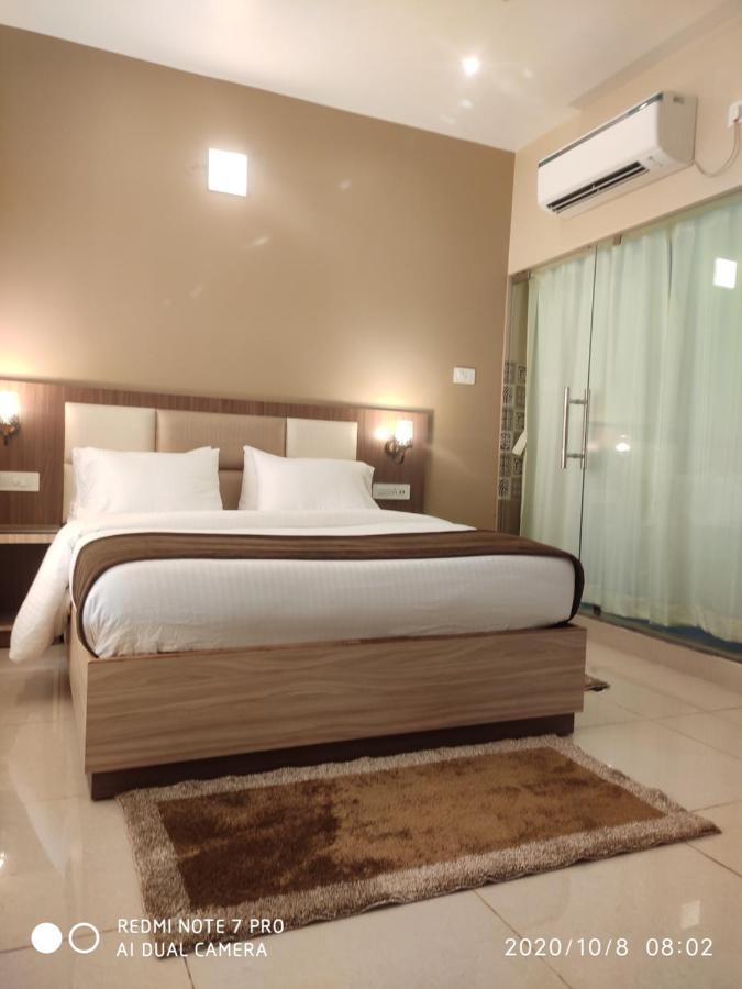 Hotel The Pearl Puri Exterior foto
